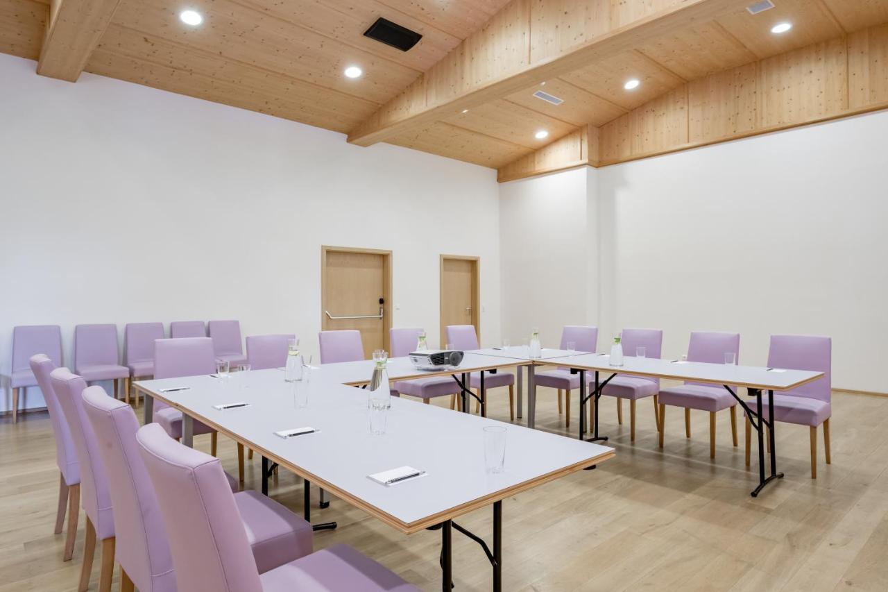 Hotel Zum Gourmet Seefeld in Tirol Bagian luar foto