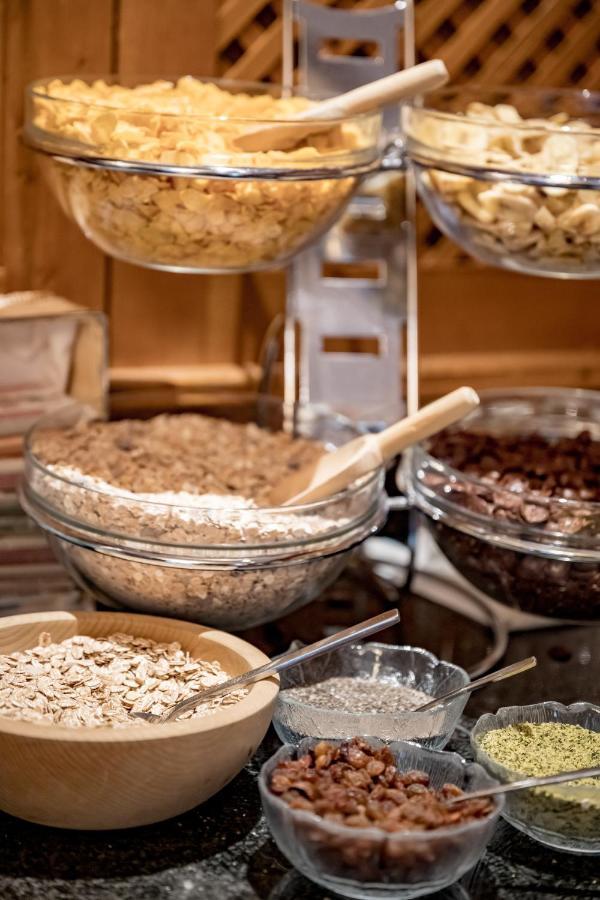 Hotel Zum Gourmet Seefeld in Tirol Bagian luar foto