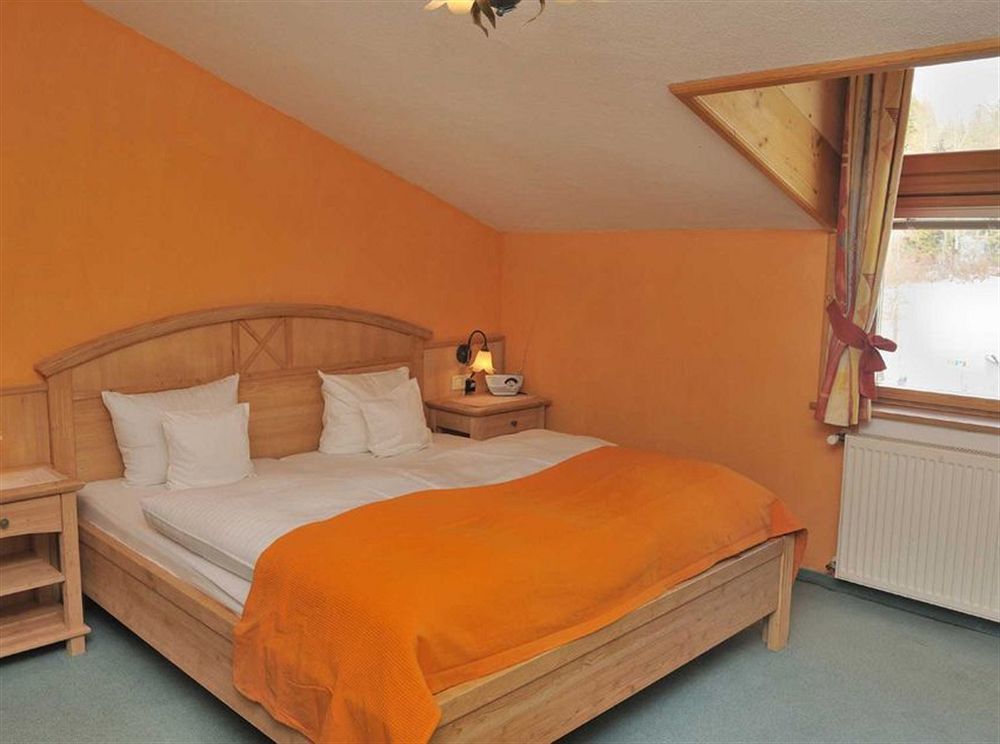 Hotel Zum Gourmet Seefeld in Tirol Bagian luar foto