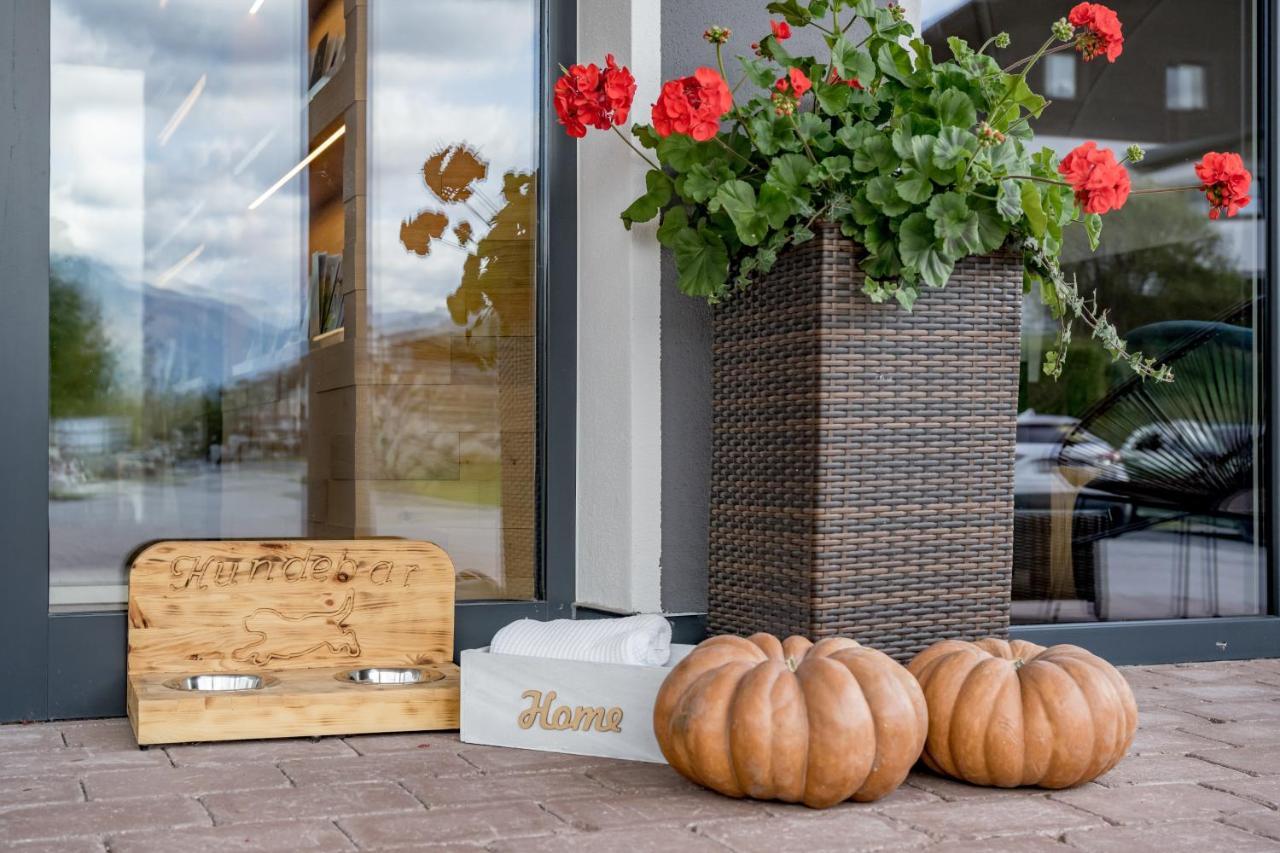 Hotel Zum Gourmet Seefeld in Tirol Bagian luar foto