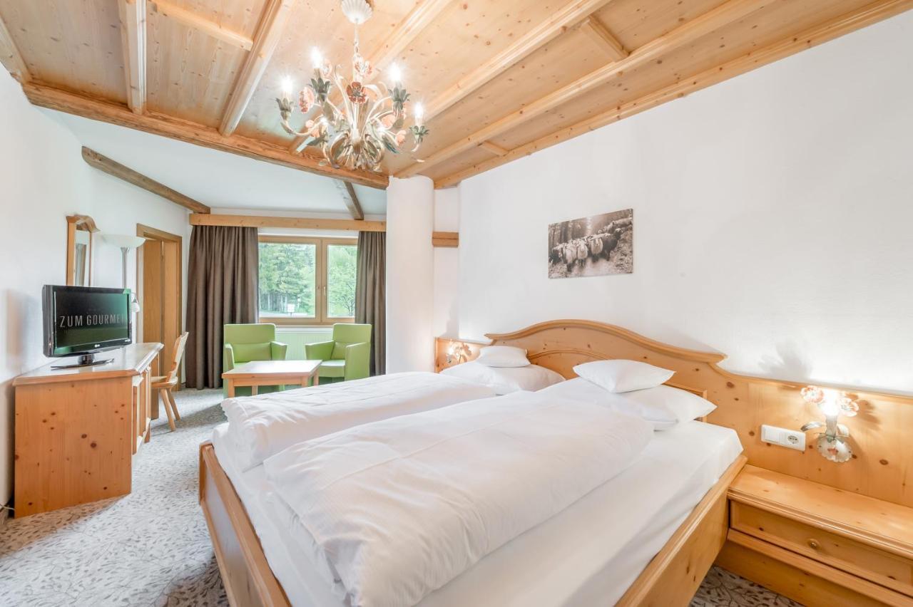 Hotel Zum Gourmet Seefeld in Tirol Bagian luar foto