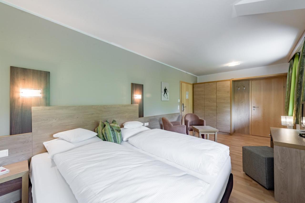 Hotel Zum Gourmet Seefeld in Tirol Bagian luar foto